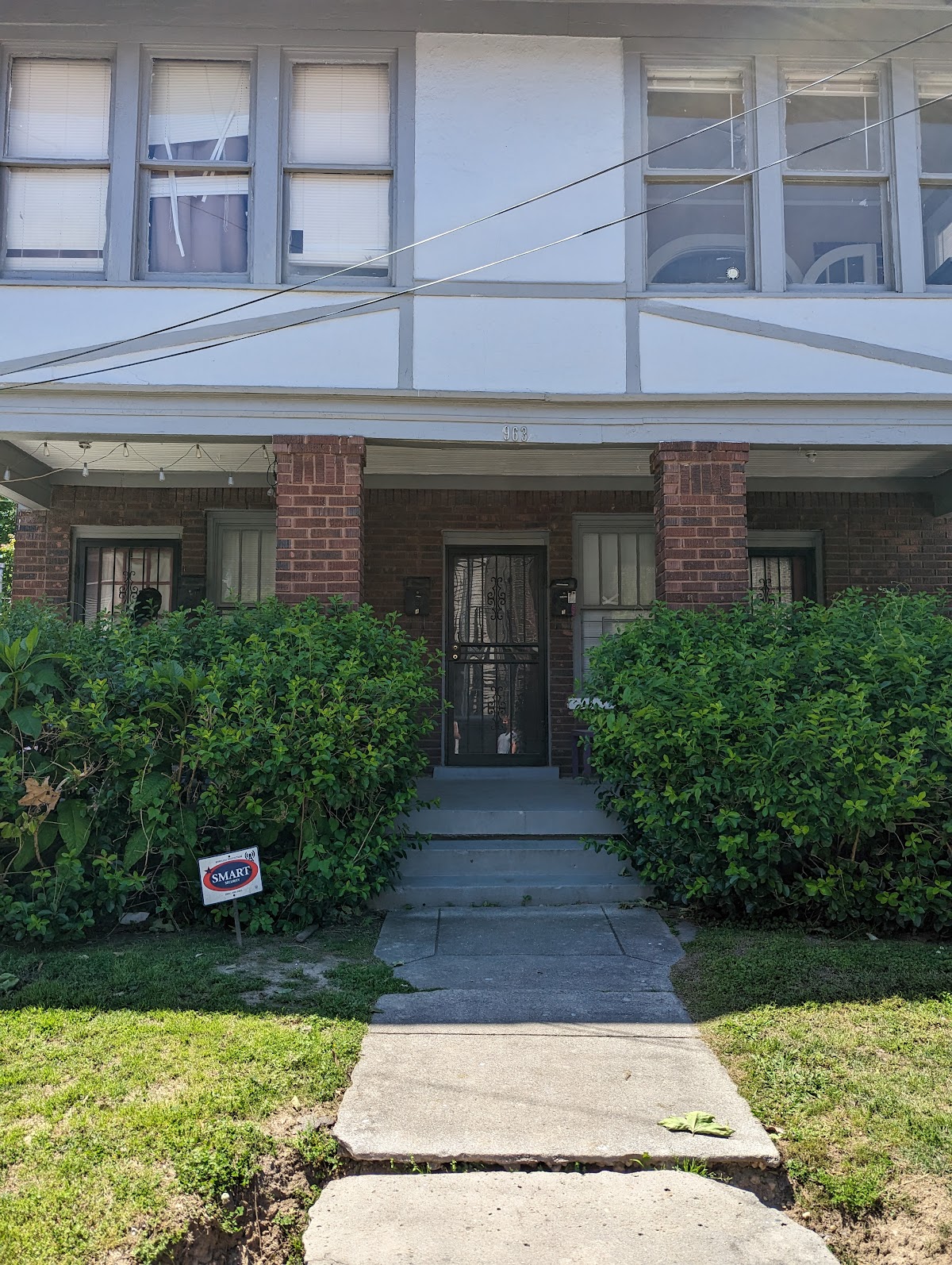 963 New York St exterior before renovation